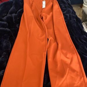 Top shop women’s pants brand new size 8.